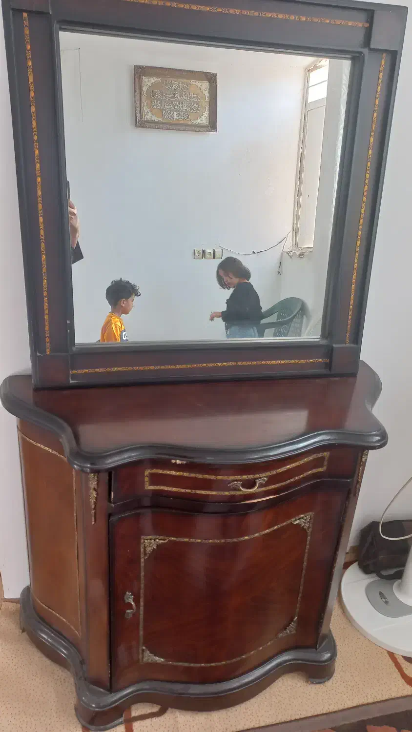 مبل رنگ  کرم|مبلمان خانگی و میز عسلی|تایباد, |دیوار