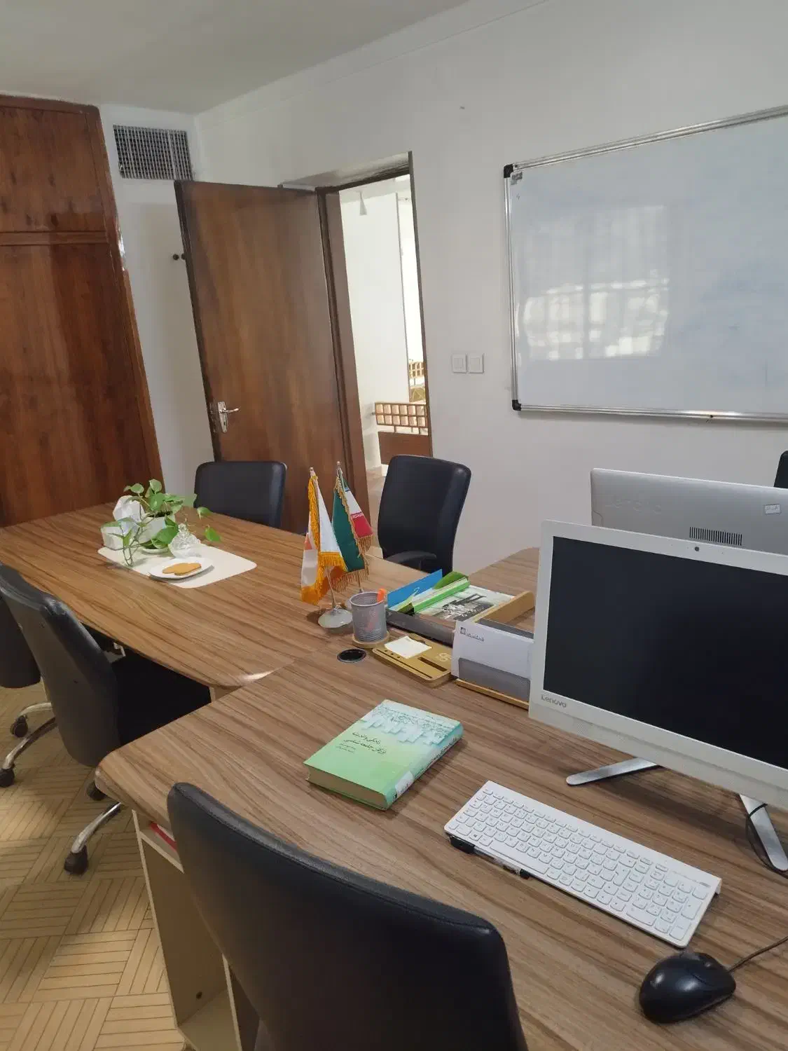 فضای کار اشتراکی|اجارهٔ کوتاهمدت دفتر کار و فضای آموزشی|مشهد, کلاهدوز|دیوار