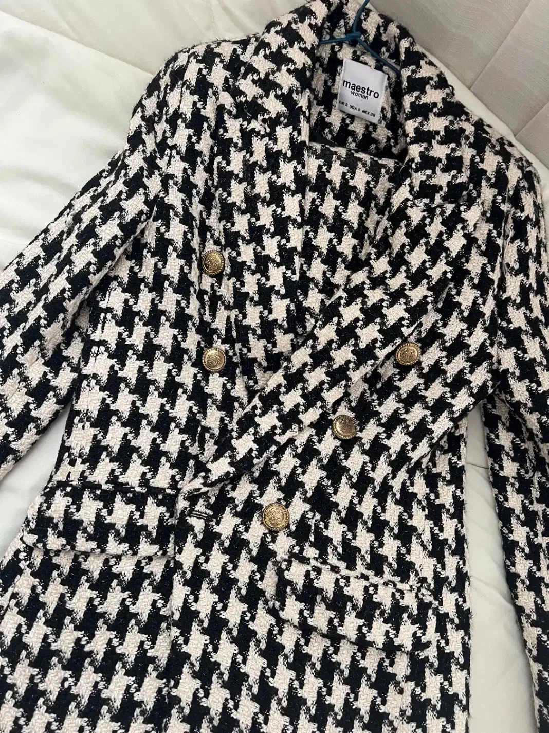 کت و دامن ازا ترک|لباس|اندیشه, اندیشه فاز ۲|دیوار