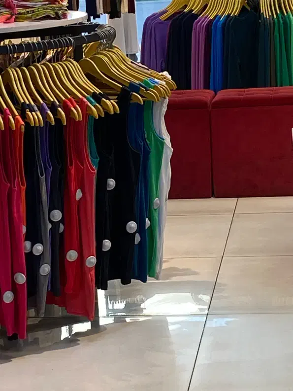 فروشنده|استخدام خدمات فروشگاه و رستوران|رشت, معلم|دیوار