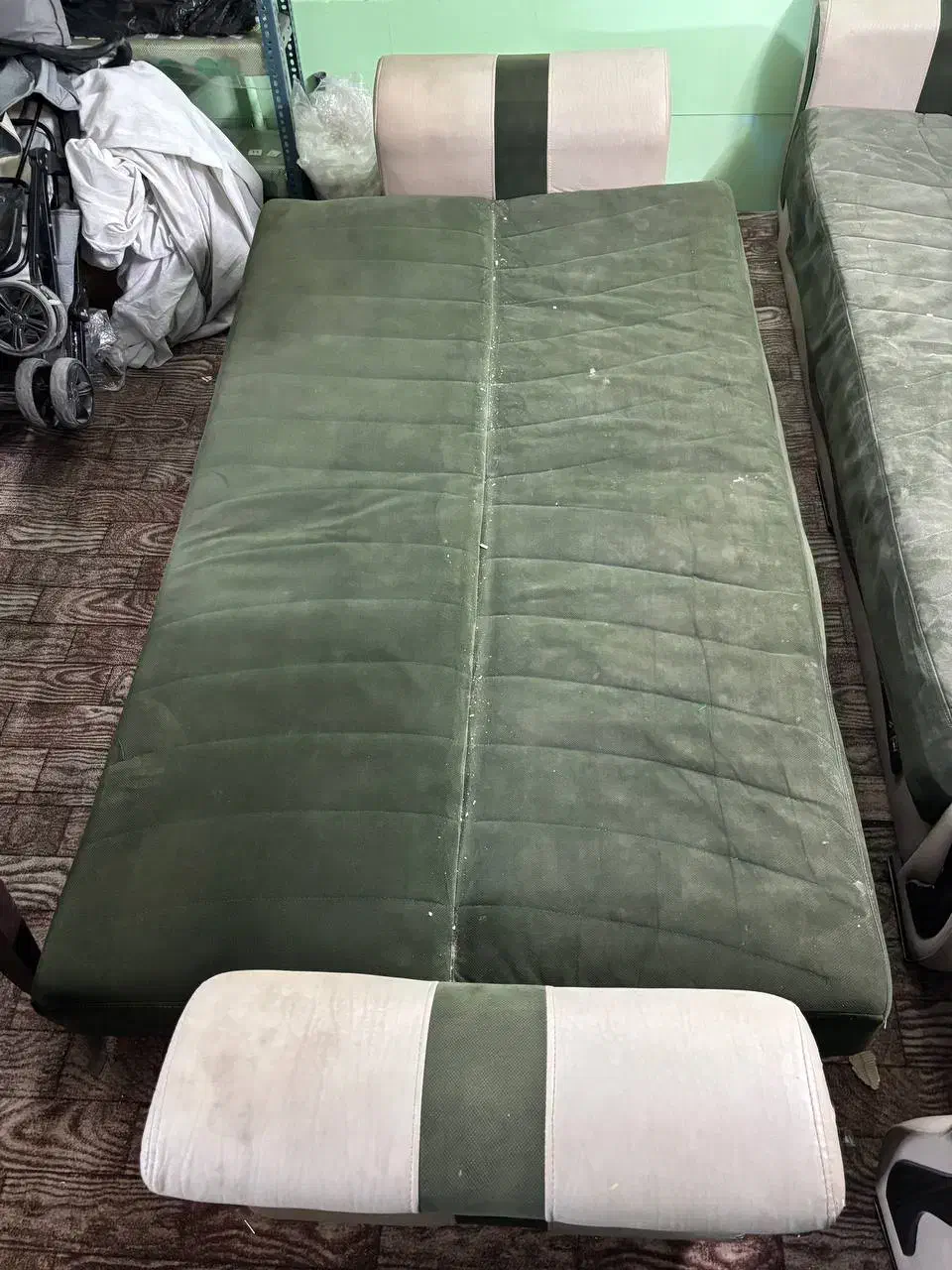 مبل تختخواب شو ۸ نفره شیک و خوشرنگ|مبلمان خانگی و میز عسلی|قم, زنبیل آباد|دیوار