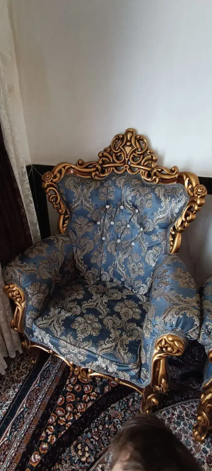 مبل ۹نفره سلطنتی|مبلمان خانگی و میز عسلی|اسلام‌‌آباد غرب, |دیوار