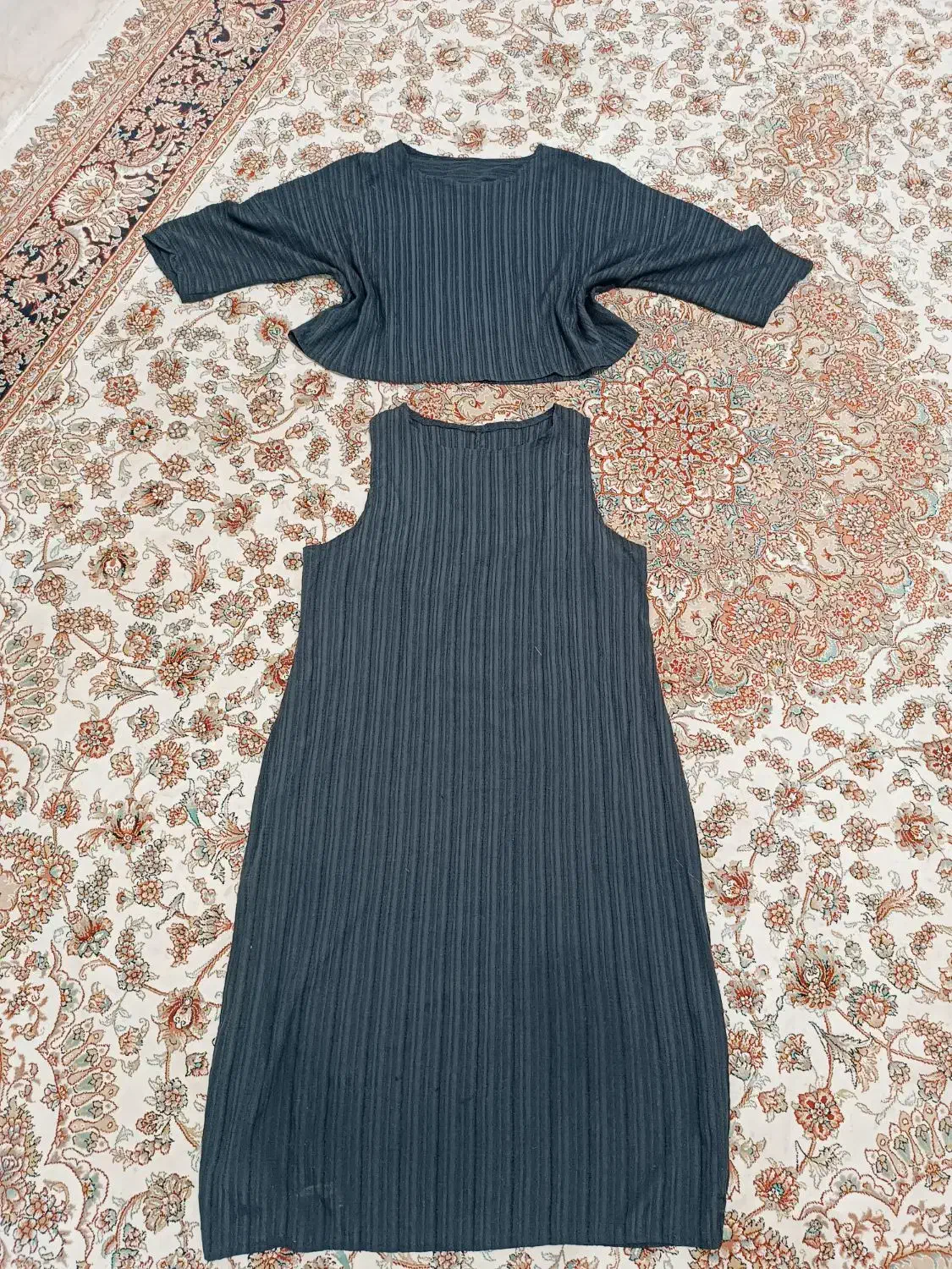 تعدادی مانتو و پالتو کاپشن|لباس|ری, سیزده آبان|دیوار