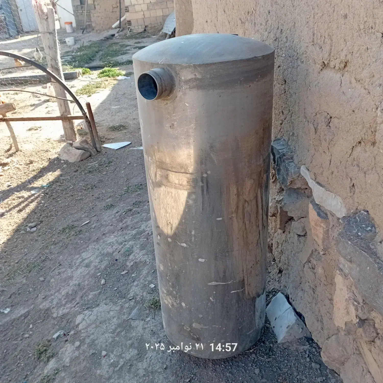 منبع آب و گازوئیل|مصالح و تجهیزات ساختمان|کرمانشاه, |دیوار