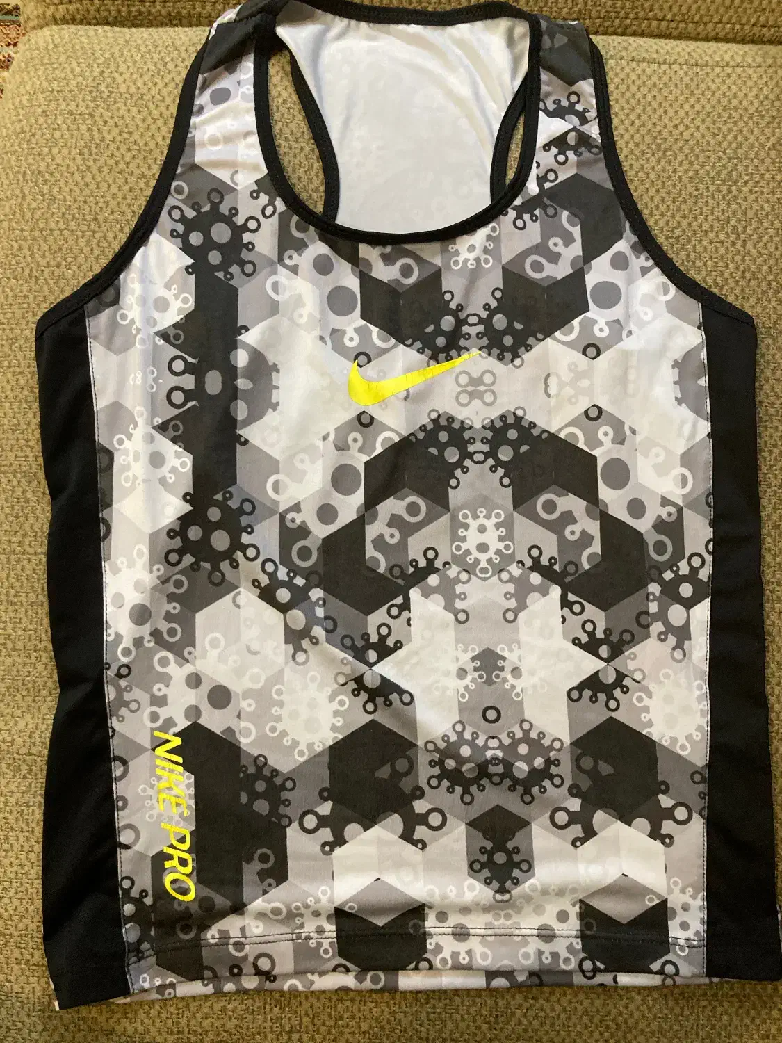 اباس ورزشی|لباس|اصفهان, کوی امیریه|دیوار