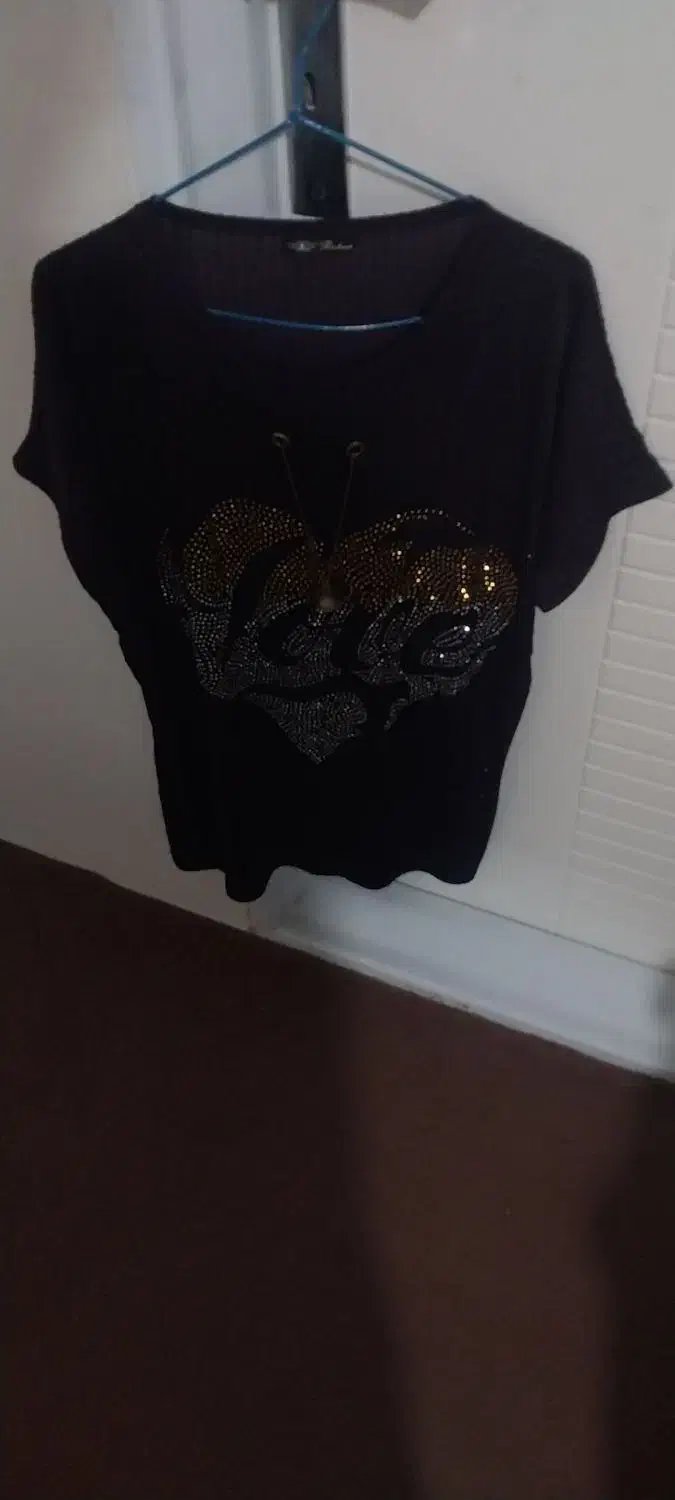 بلوز|لباس|سلماس, |دیوار