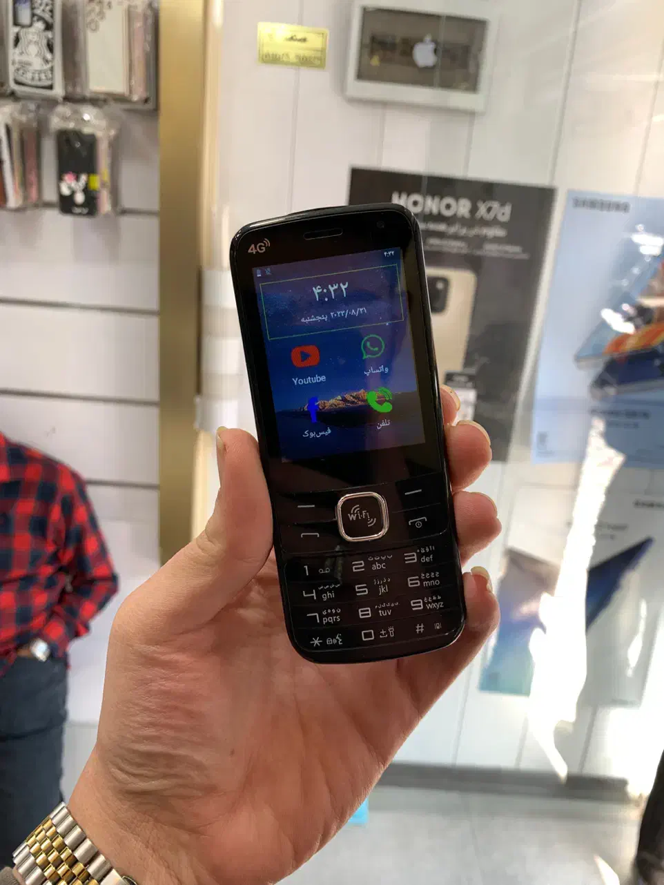 گوشی دکمه ای لمسی 4g|موبایل|اصفهان, احمدآباد|دیوار