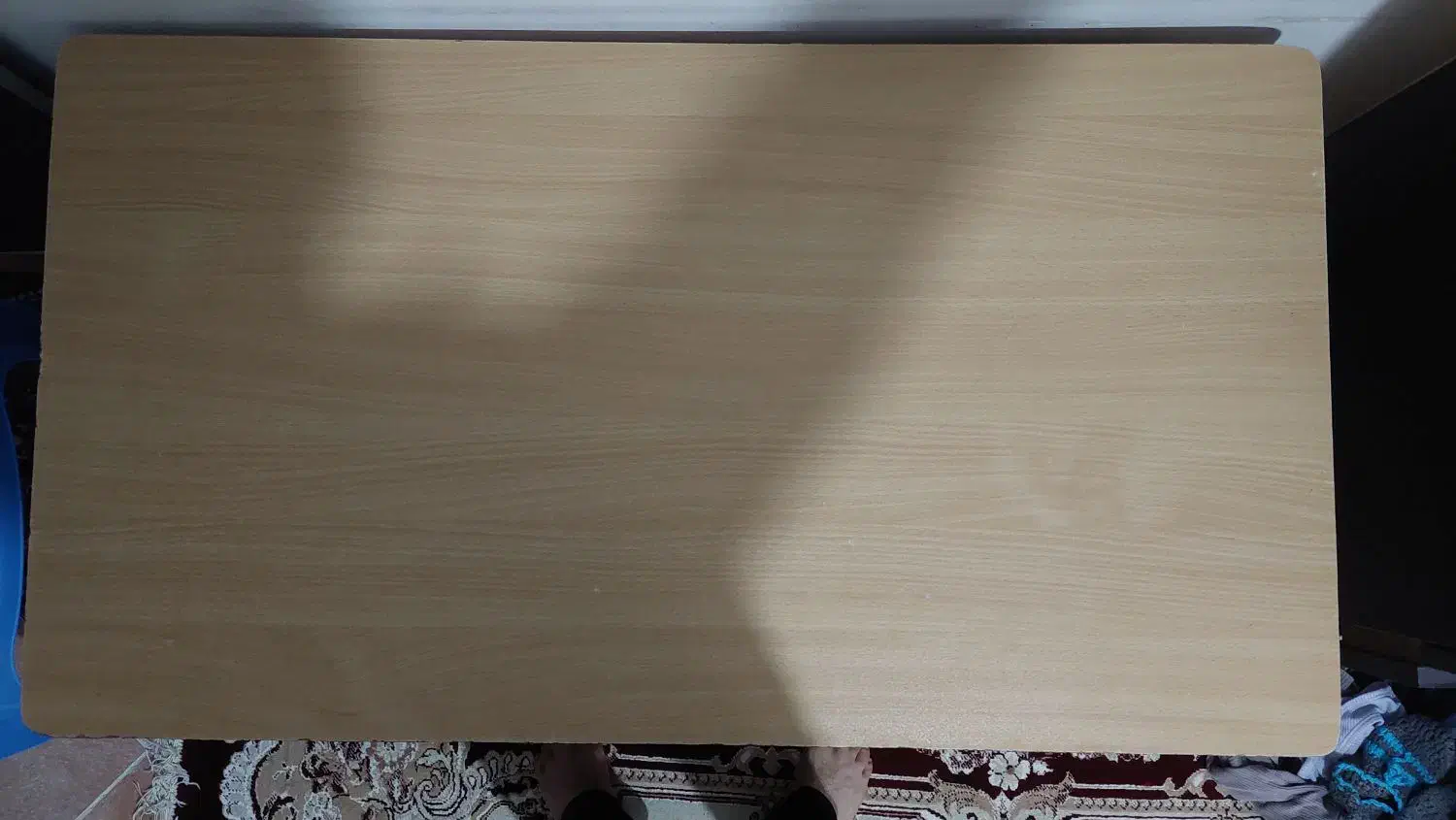 میز تحریر دست دوم ابعاد ۱۰۰ در ۵۵ (تمیز)|میز تحریر و کامپیوتر|رشت, گلزاران|دیوار