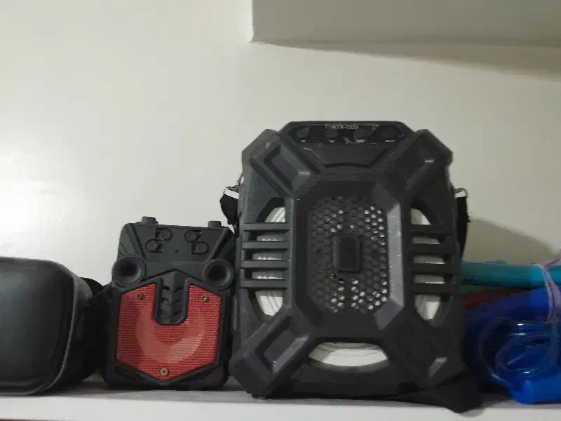 اسپیکر|پخش‌کننده همراه|اندیشه, اندیشه فاز ۱|دیوار