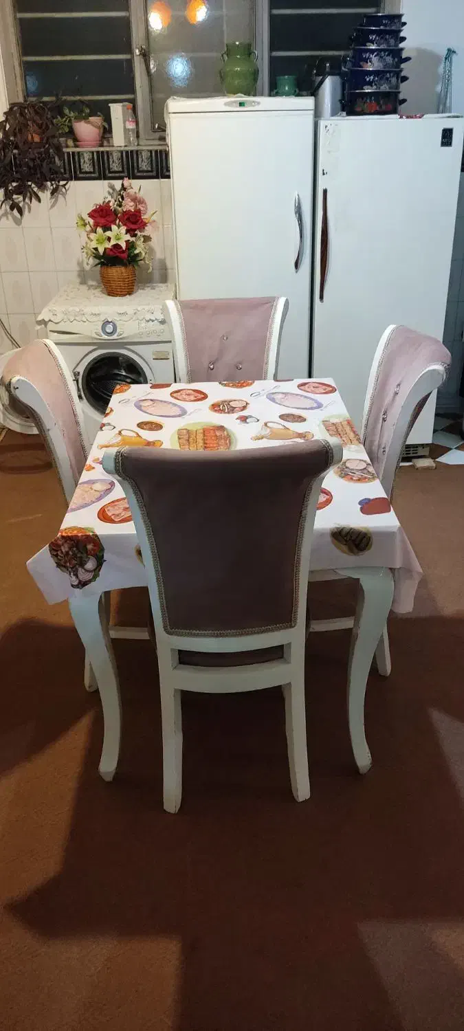 میز غذاخوری چوبی کار کرده|میز و صندلی غذاخوری|مراغه, |دیوار