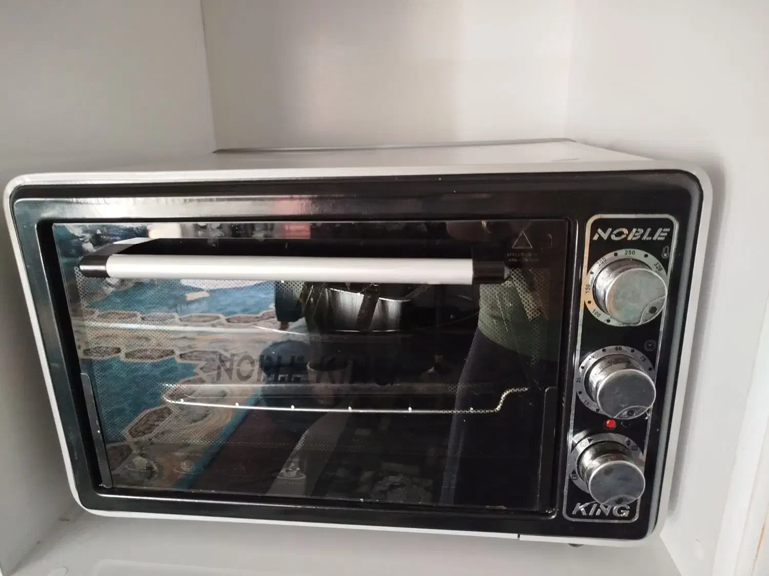 توستر مارک نوبل درحد نو|اجاق گاز و لوازم برقی پخت‌وپز|فسا, |دیوار