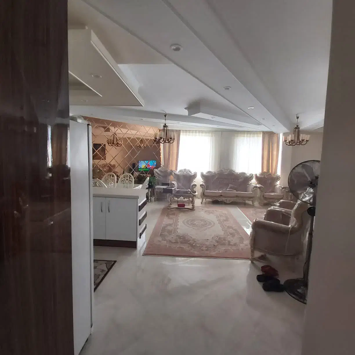 فروش آپارتمان فول دیزاین خوش نقشه با پارکینگ|فروش آپارتمان|تهران, صفا|دیوار