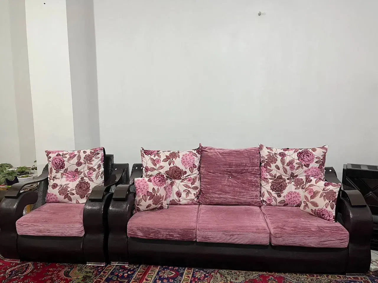 مبل ۸نفره راحتی|مبلمان خانگی و میز عسلی|فیرورق, |دیوار