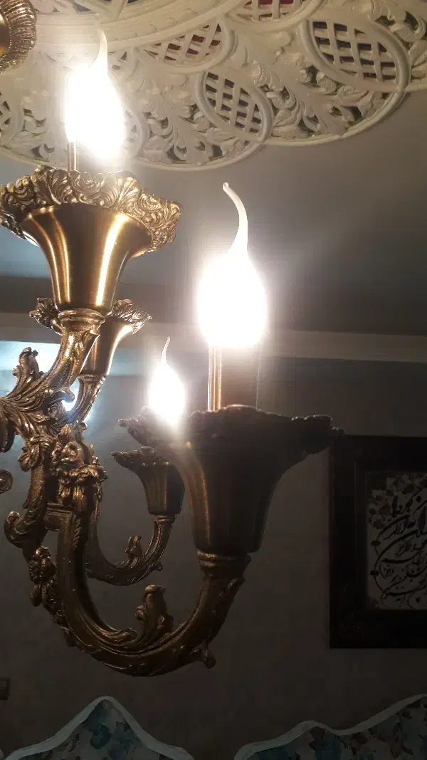 لامپ شمعی قلمی قدیمی پر مصرف|لامپ و چراغ|اصفهان, سپاهان‌شهر|دیوار