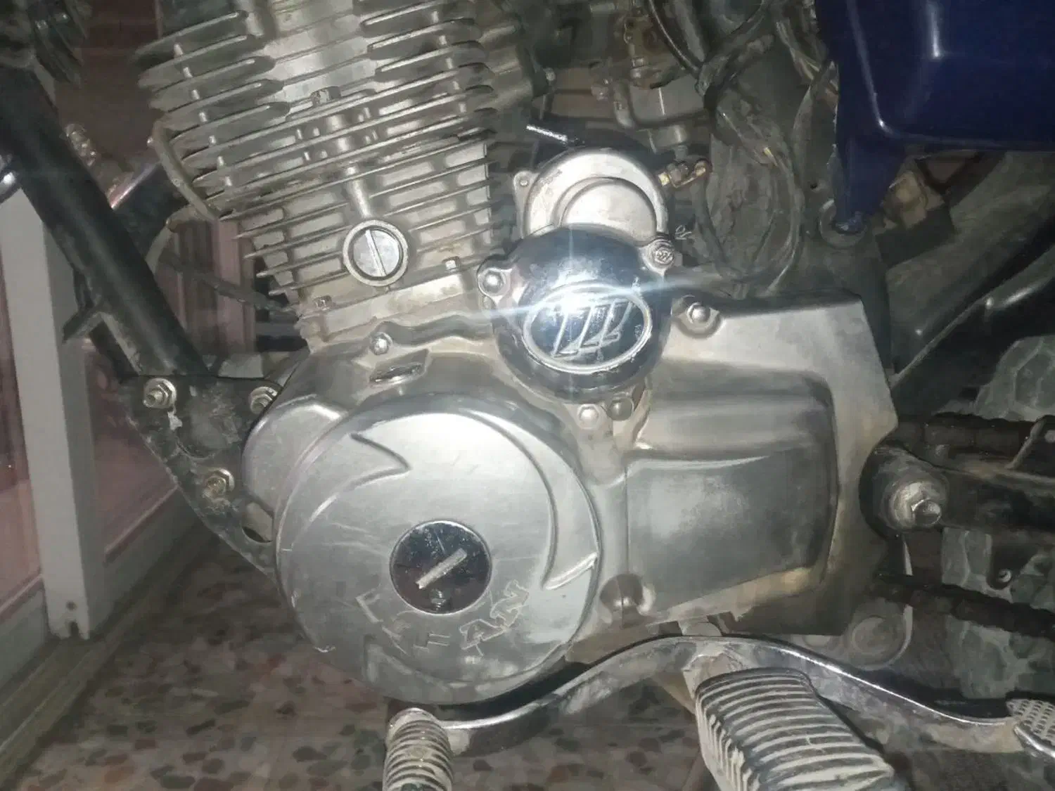 موتور سیکلت هوندا 150|موتورسیکلت|اصفهان, تخت فولاد|دیوار