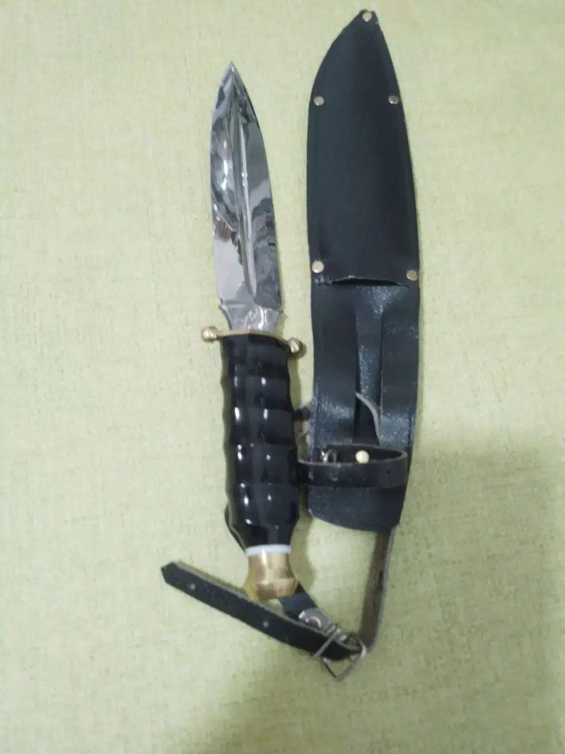 چاقوی دولبه قدیمی درحد|کلکسیون اشیاء عتیقه|نسیم‌شهر, |دیوار