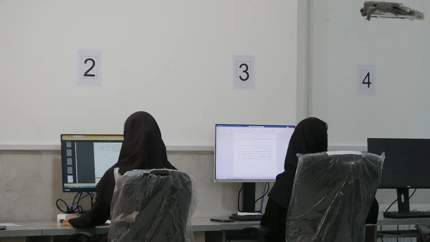 ترجمه حرفه‌ای با تایید رسمی و مهر معتبر|خدمات رایانه‌ای و موبایل|همدان, |دیوار