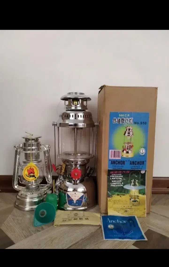 چراغ زنبوری قدیمی آکبند|کلکسیون اشیاء عتیقه|شیراز, قدوسی غربی|دیوار