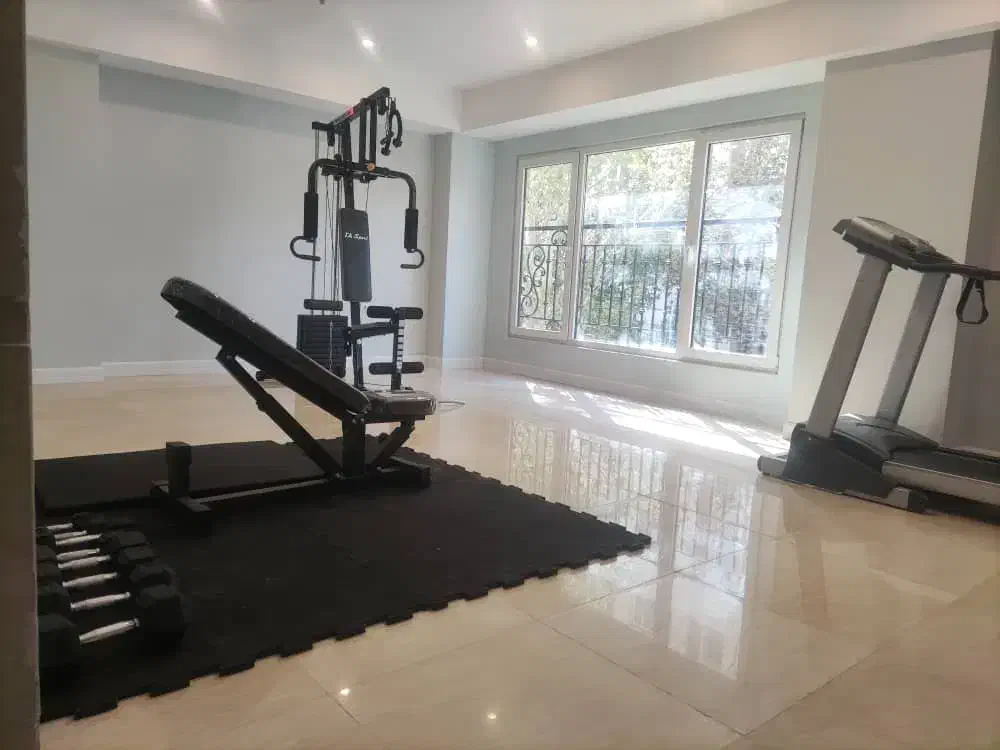 ۱۶۰ متر ۳ خواب نیاوران شیک و دیدنی