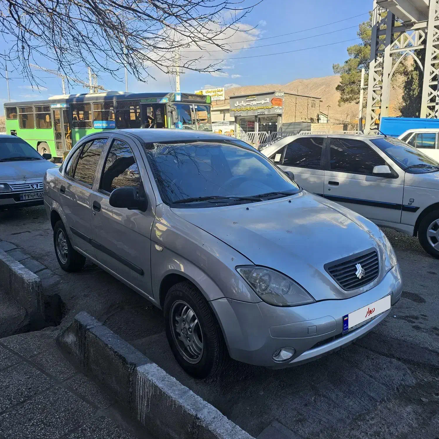 تیبا ۹۴ بدون ترک|خودرو سواری و وانت|شیراز, شهرک والفجر|دیوار