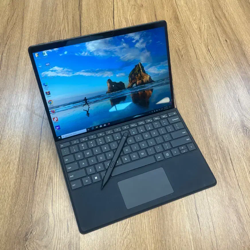 سرفیس Pro9/core i5/8/256با کیبرد قلم Slimpen2|رایانه همراه|مشهد, ارشاد|دیوار