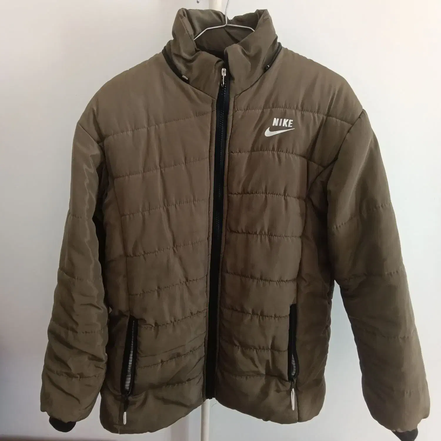 لباس پاییزی وزمستانه وپوتین|لباس|قروه, |دیوار