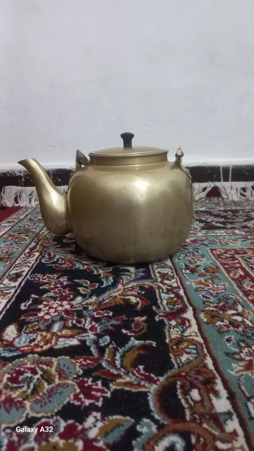 کتری ساخت کره|کلکسیون اشیاء عتیقه|اهواز, زیتون کارمندی|دیوار