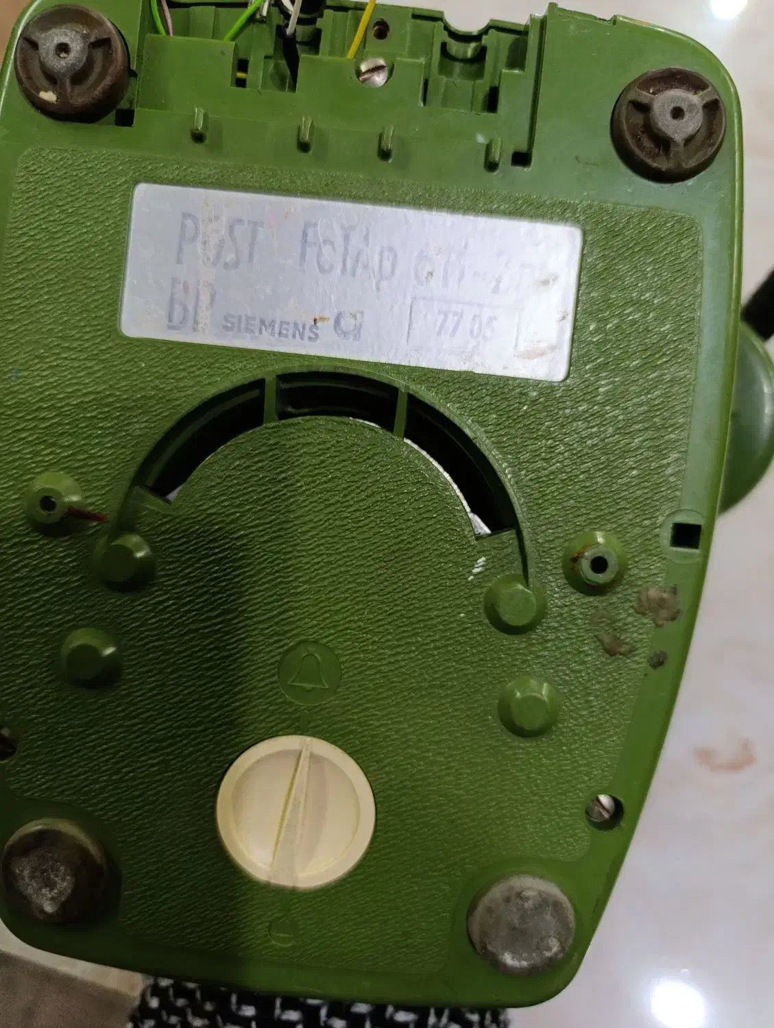 تلفن قدیمی نوستالژی|کلکسیون اشیاء عتیقه|کبودرآهنگ, |دیوار