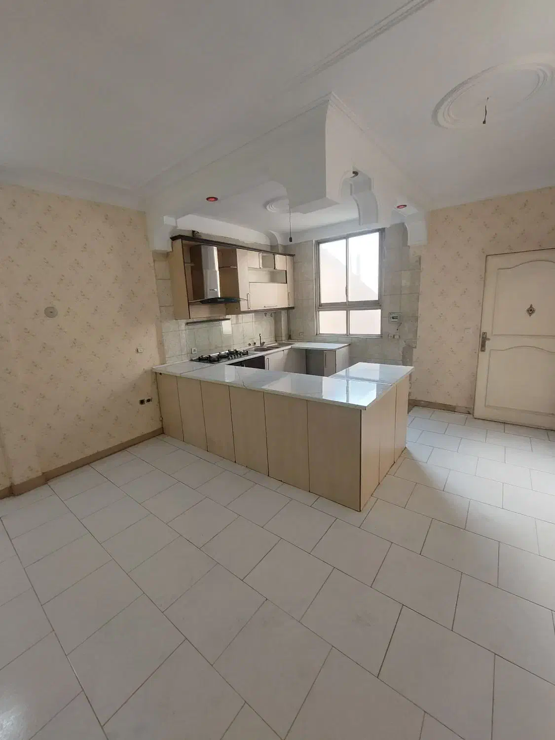 آپارتمان 60 متری شیک با بالکن/رهن کامل