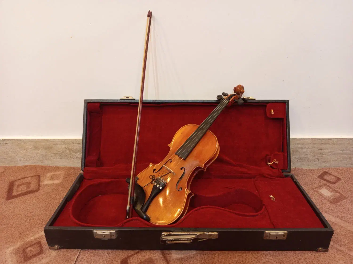 ویولن سایز بزرگ نو|ویولن|آزادشهر, |دیوار