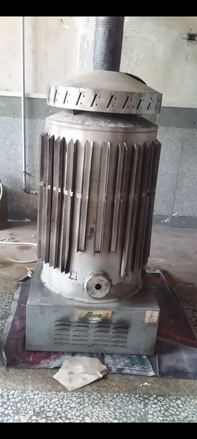 بخاری بزرگ فن دار و گازوئیل و نفتی|بخاری، هیتر، شومینه|باسمنج, |دیوار