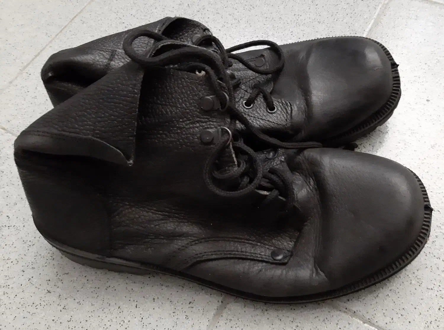 پوتین سربازی .کفش ورزشی و پلاستیکی و ...|کیف، کفش، کمربند|شیراز, وصال|دیوار