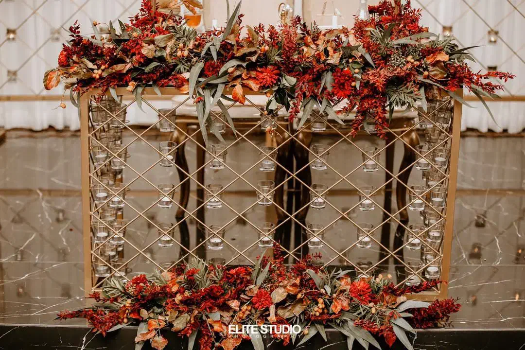 فروش سازه و صندلی مهمان مراسم عروسی|خدمات پذیرایی، مراسم|رشت, انصاری|دیوار