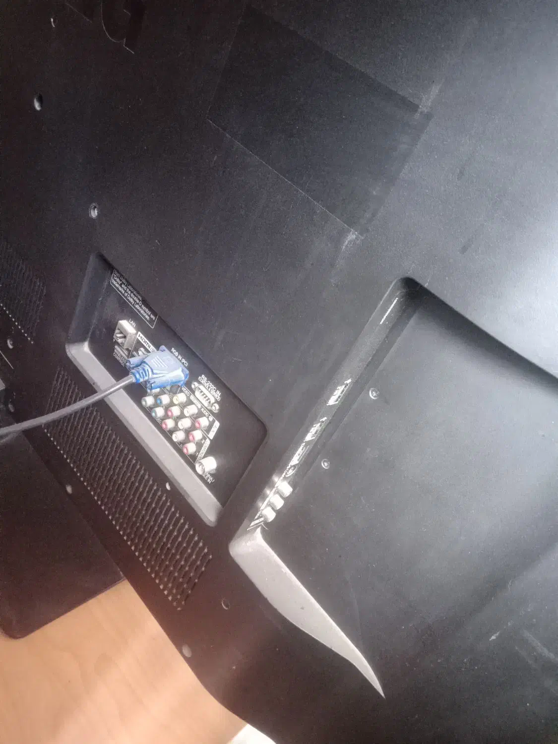 ۴۷ اینچ ال جی ال سی دی|تلویزیون و پروژکتور|اصفهان, سنجوانمره|دیوار