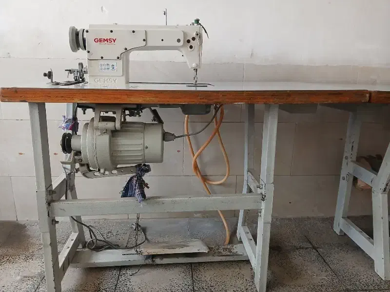 چرخ کم کارکرد|چرخ خیاطی و ریسندگی|ملایر, |دیوار