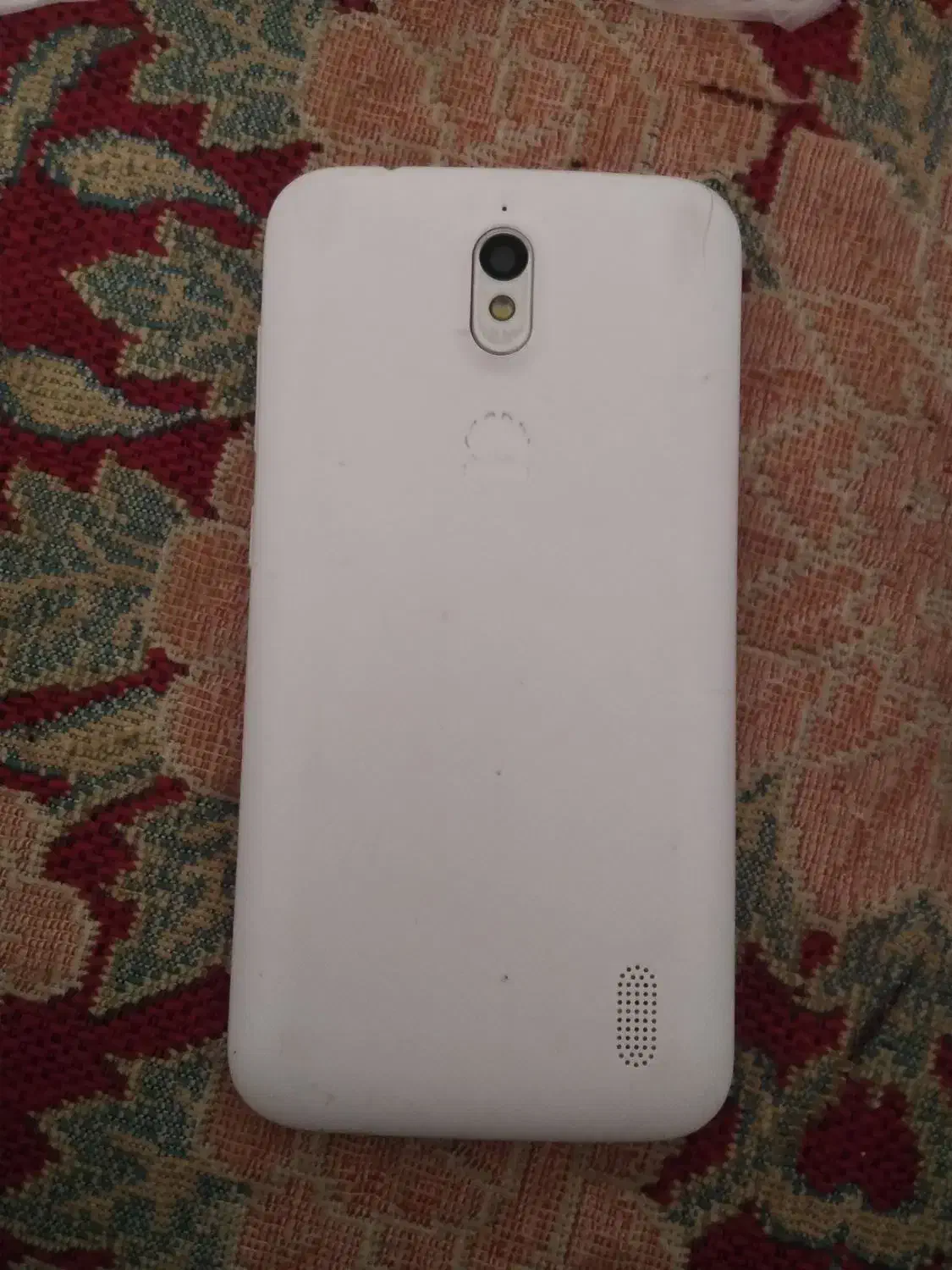 گوشی مشکلی نداره و فقط آنتنش خرابه ۳۰۰ تومن|موبایل|درمیان, |دیوار