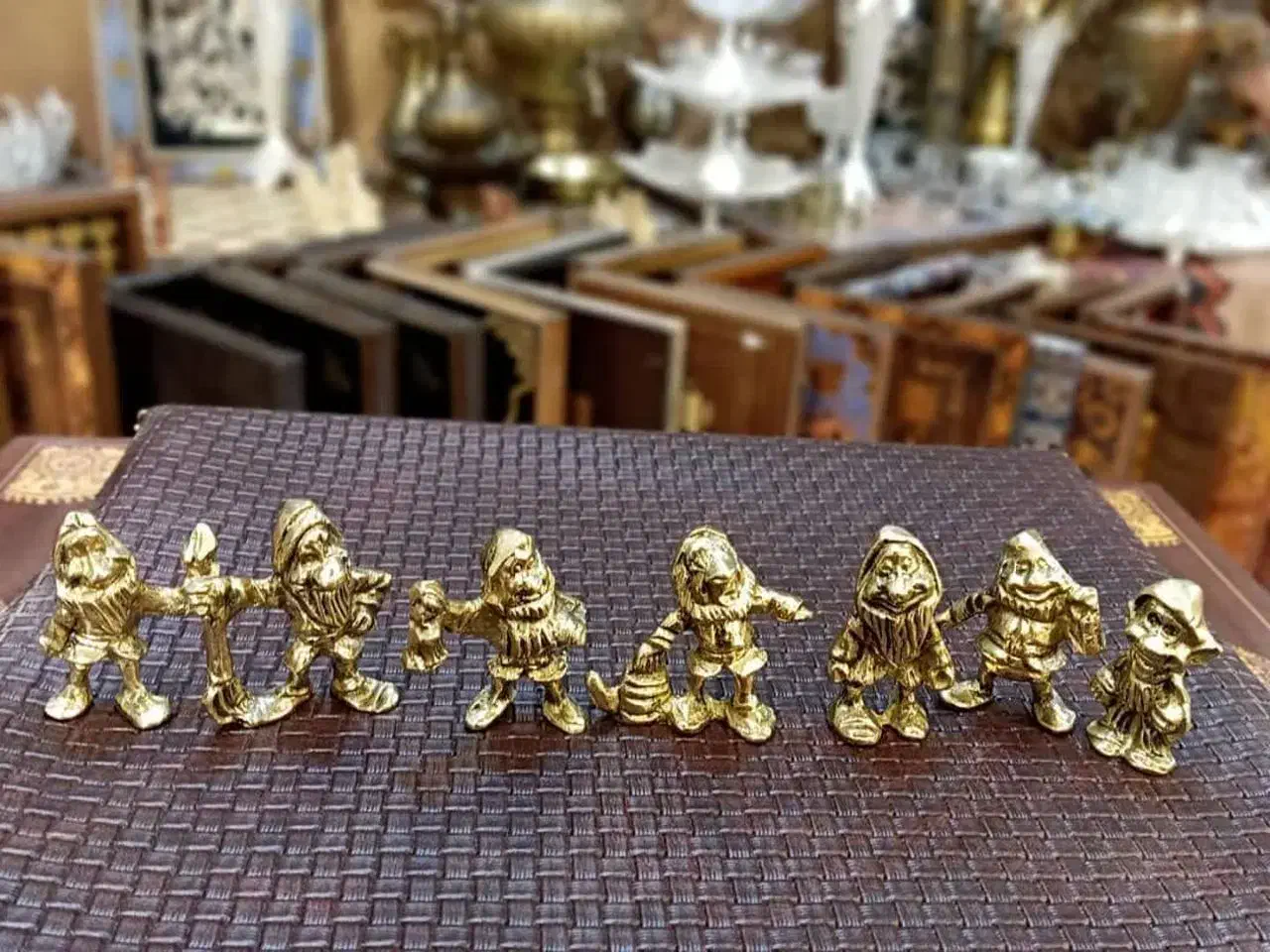 عروسک ۶تایی برنزاصل|مجسمه، تندیس، ماکت|کرمانشاه, |دیوار