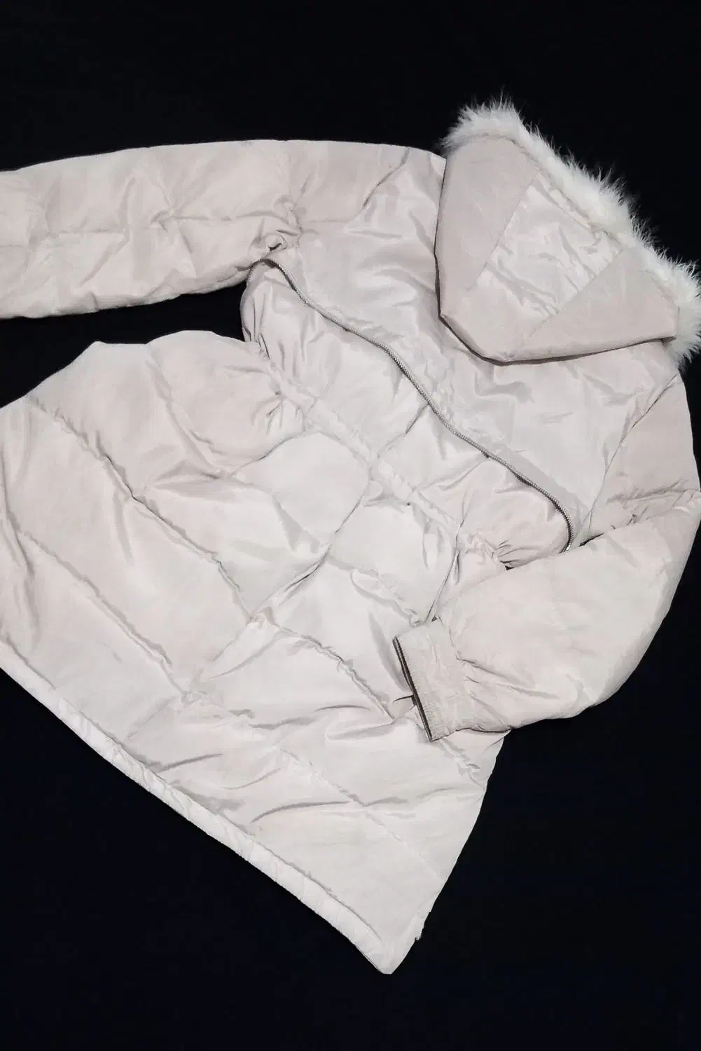 کاپشن|لباس|نورآباد, |دیوار