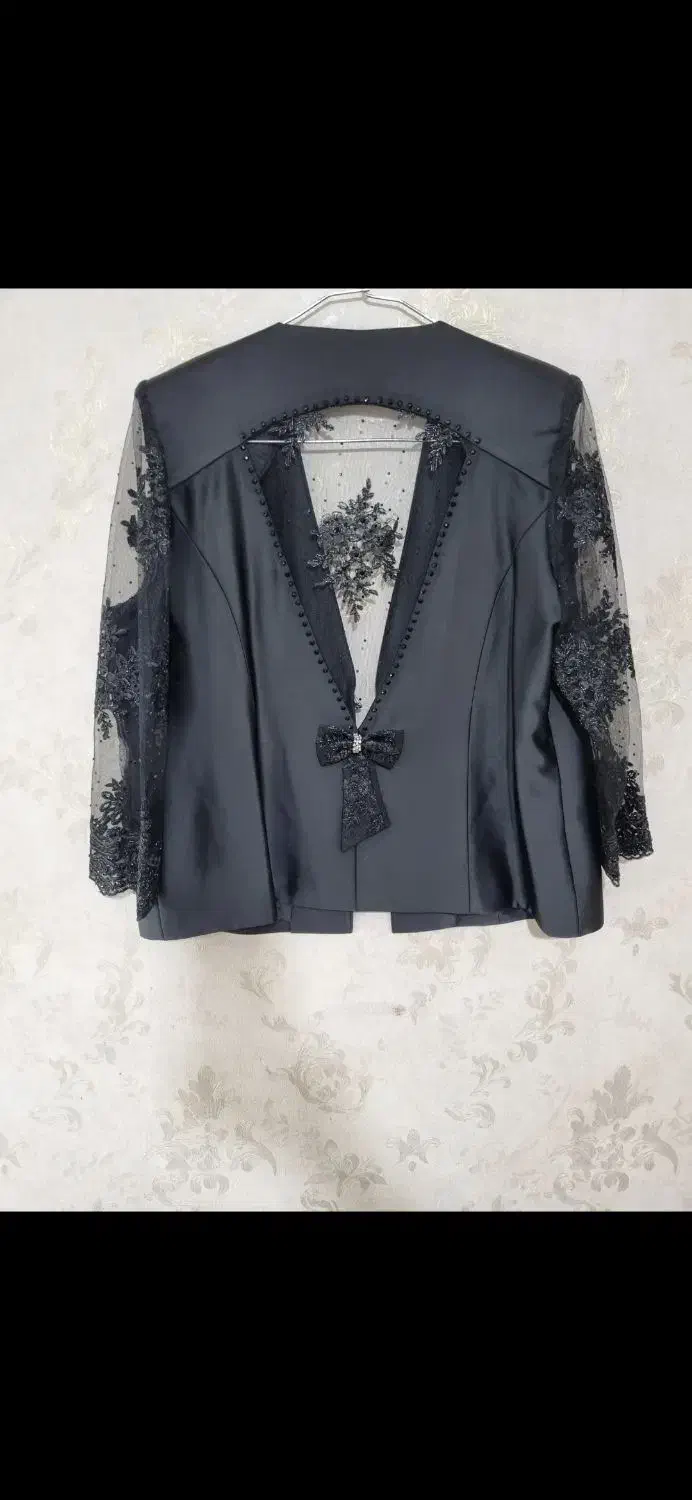 کت دامن مجلسی|لباس|تربت جام, مسکن مهر|دیوار