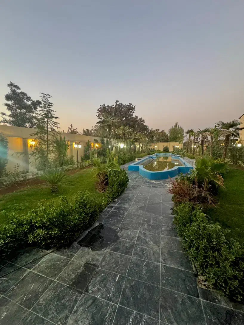 ویلا عمارت با انشعابات قانونی مالک ، سکونت دائم|اجارهٔ خانه و ویلا|هشتگرد, هشتگرد قدیم|دیوار