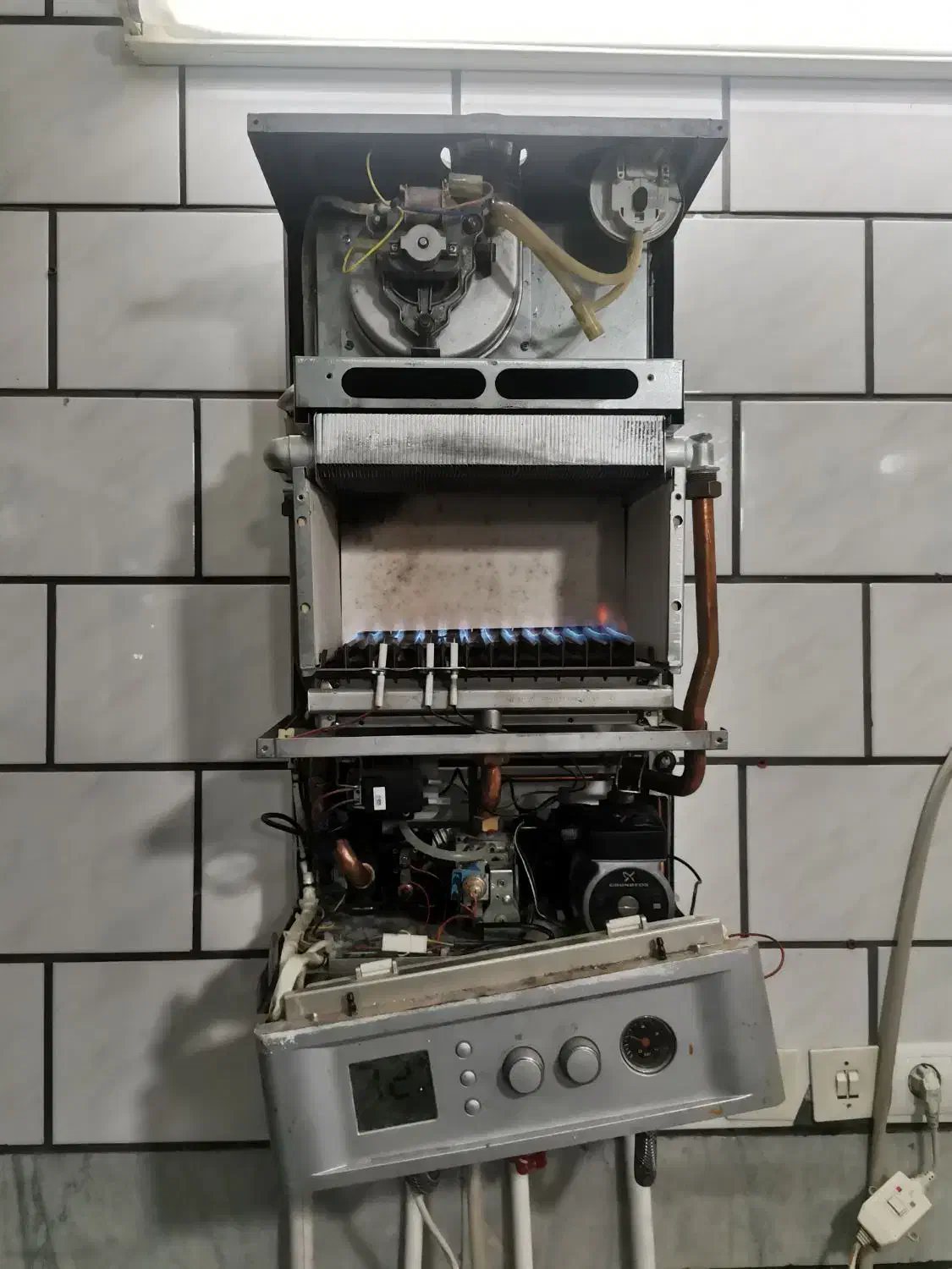 مغازه تعمیرات تخصصی پکیج داکت اسپیلت|خدمات پیشه و مهارت|کرج, گوهردشت|دیوار