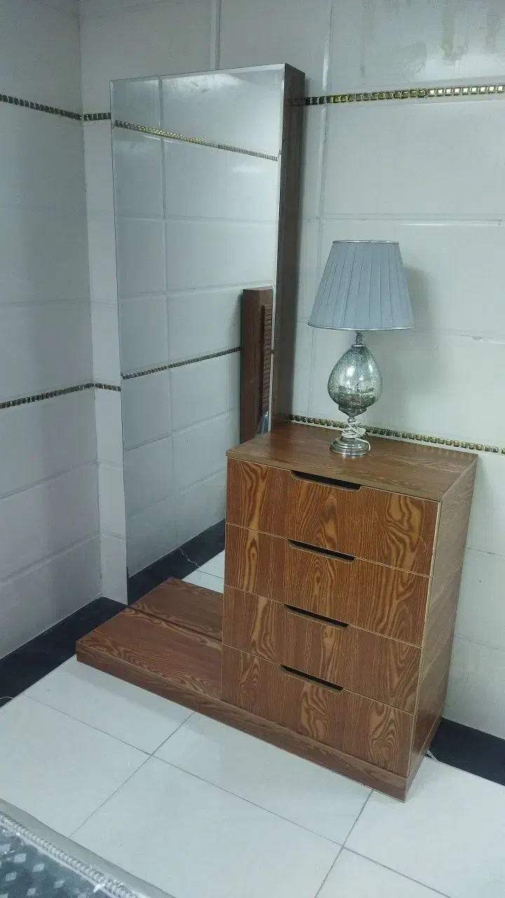 تخت دونفره نو داخل مغازس|تخت و سرویس خواب|کرمانشاه, |دیوار