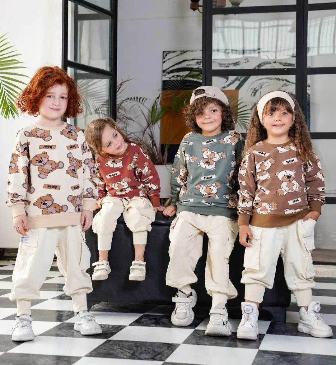 انواع لباس بچگانه ونوزادی خونگی میفروشم|کفش و لباس بچه|اردکان, |دیوار