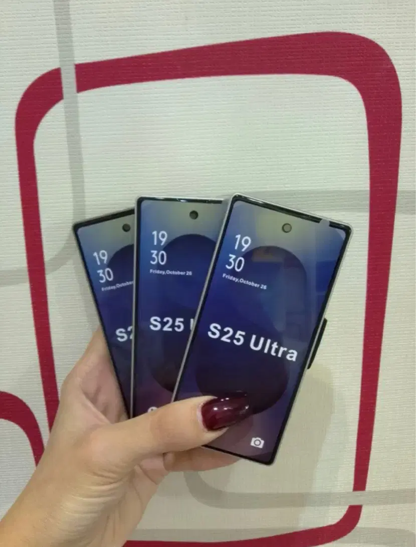 گوشی موبایل Galaxy s25 Ultra مینی طرح با قلم|موبایل|تهران, گلستان (شهرک راه آهن)|دیوار
