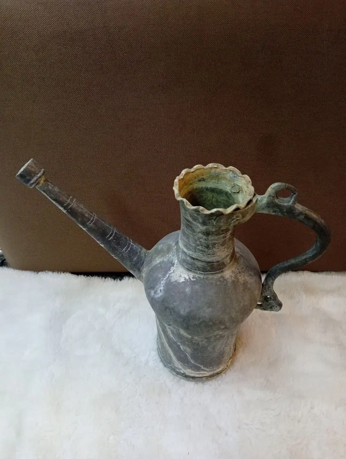 ظروف مسی و برنج قدیمی|کلکسیون اشیاء عتیقه|ساری, |دیوار