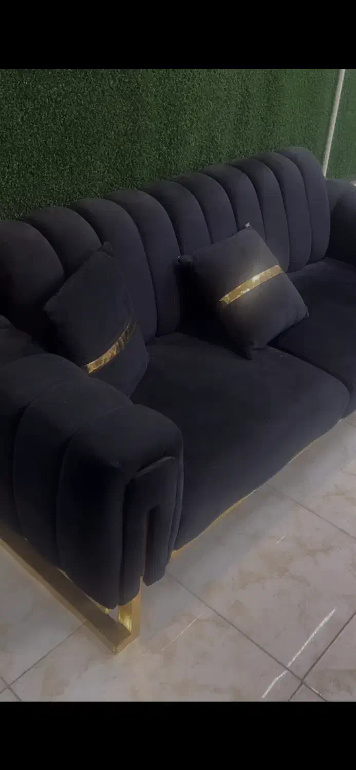 مبل و کاناپه سه نفره مشکی|مبلمان خانگی و میز عسلی|کرج, گوهردشت|دیوار