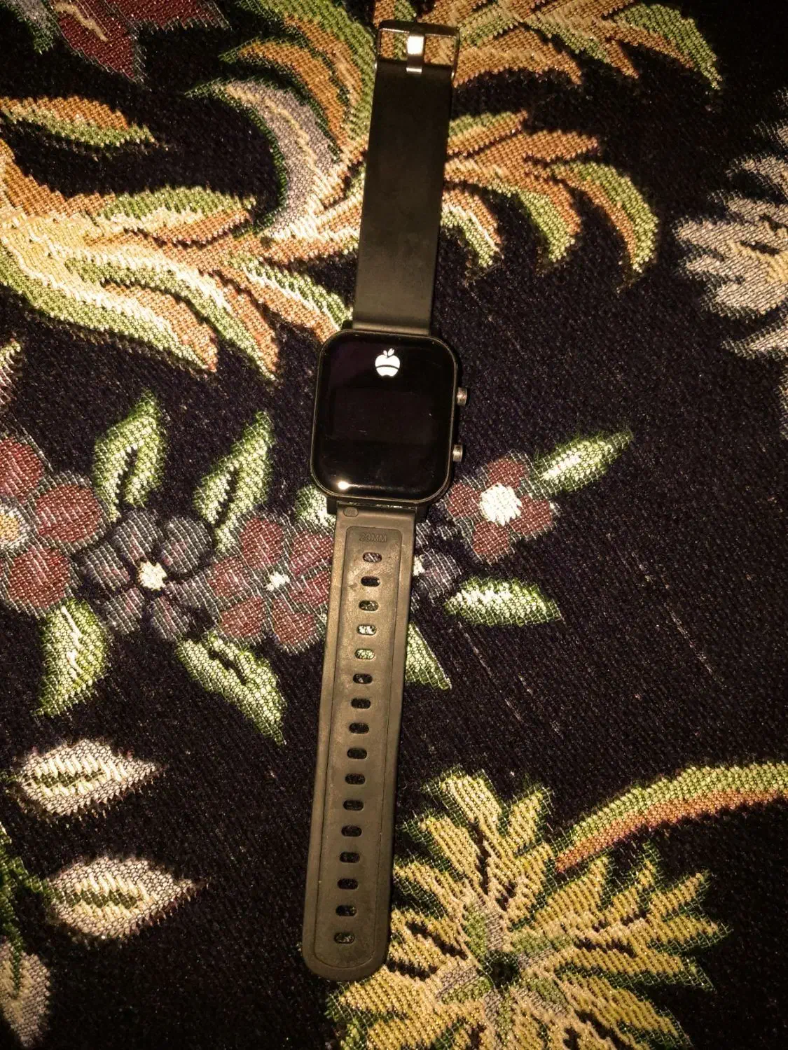 ساعت|ساعت|رباط‌کریم, رباط‌کریم|دیوار