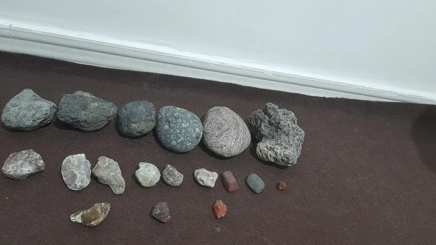 سنگهای قیمتی|کلکسیون و سرگرمی|تولم شهر, |دیوار