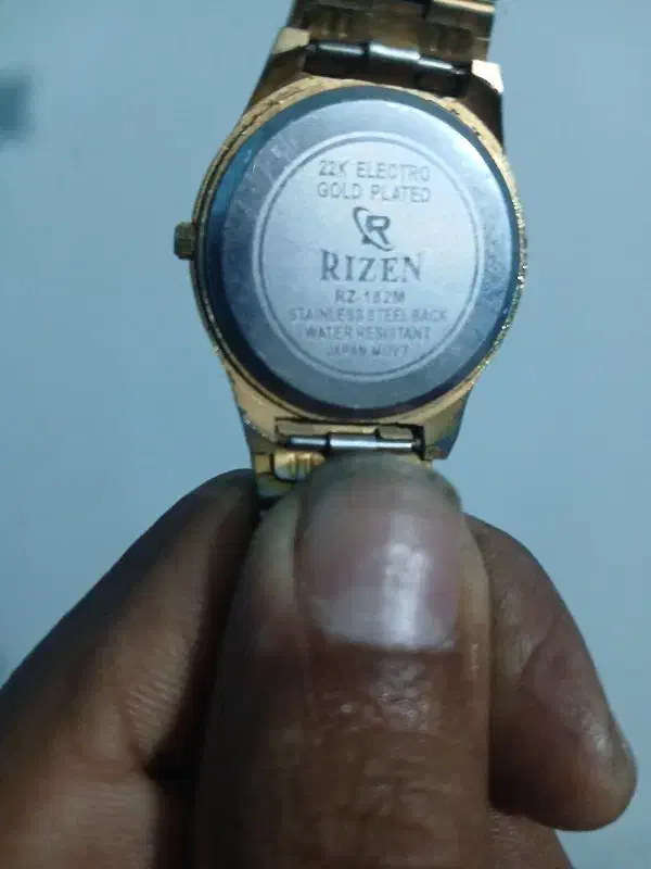 ساعت مچی آنالوگ ژاپنی|ساعت|پیشوا, |دیوار