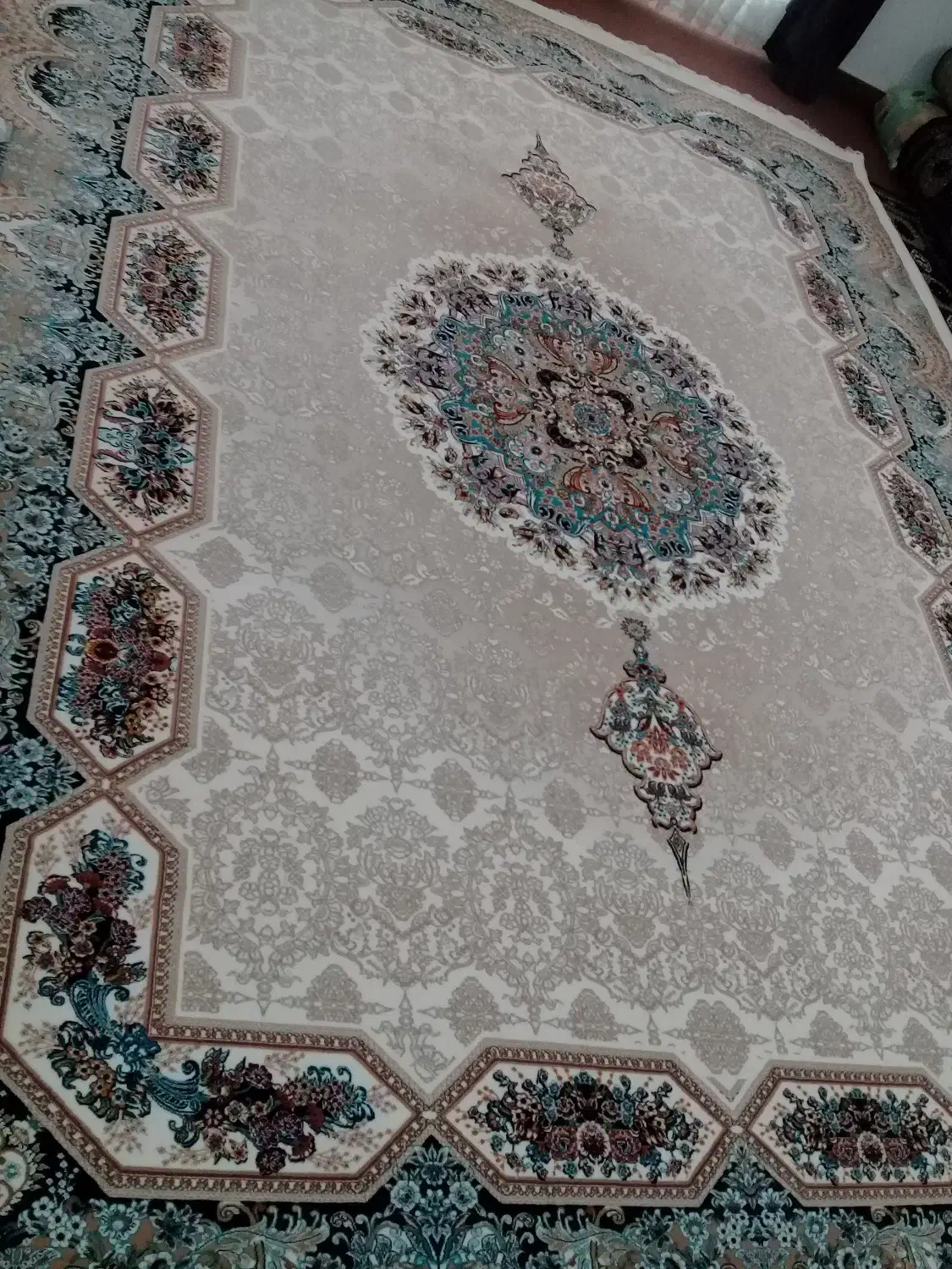 فرش ۱۲ متری ۷۰۰ شانه|فرش|گمیشان, |دیوار